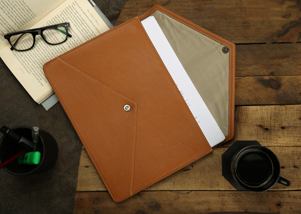 Document Leather Sleeve - Tan